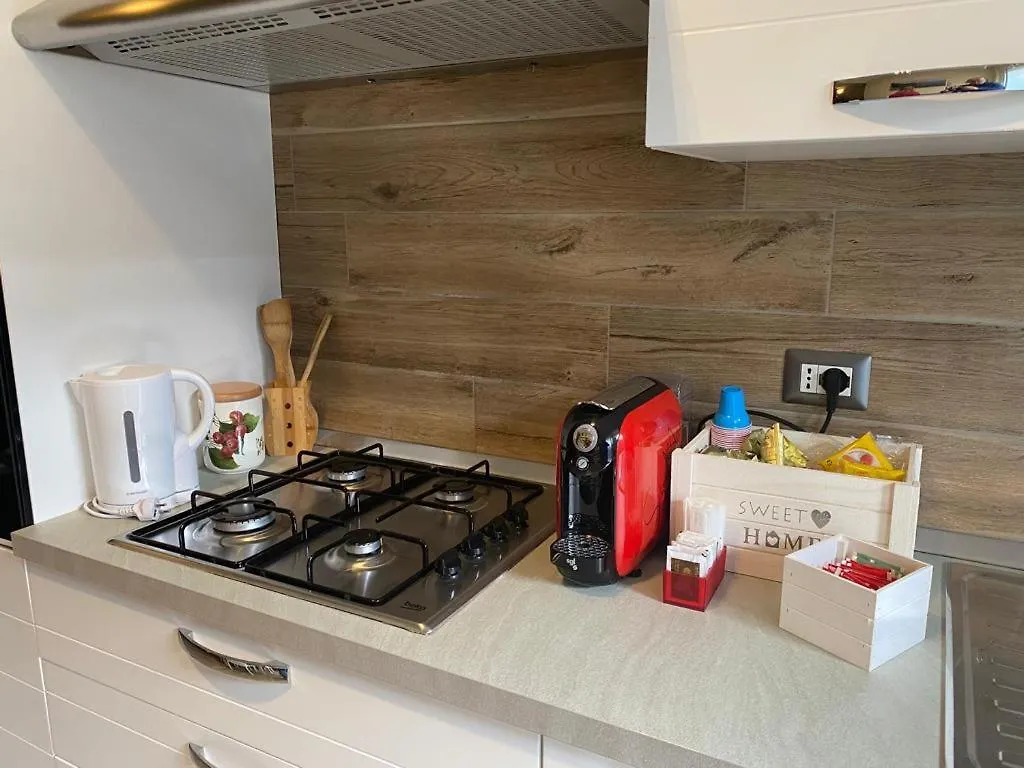 ミラッツォ Sunset Loft Bed & Breakfast 0*,  イタリア